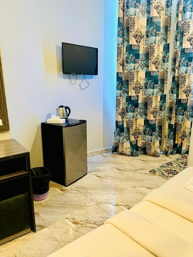 Dolphin Hotel El Qoseir Bagian luar foto