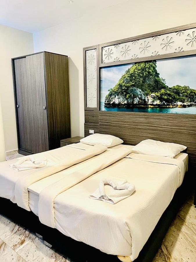 Dolphin Hotel El Qoseir Bagian luar foto