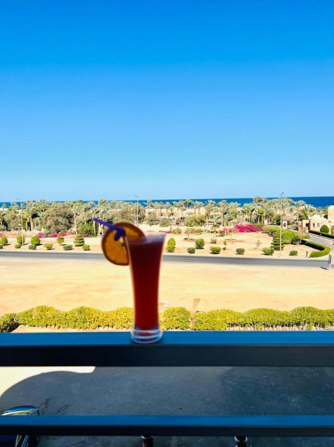 Dolphin Hotel El Qoseir Bagian luar foto