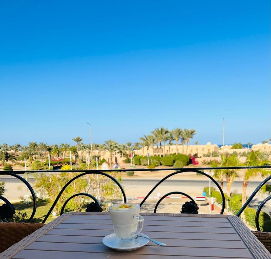 Dolphin Hotel El Qoseir Bagian luar foto