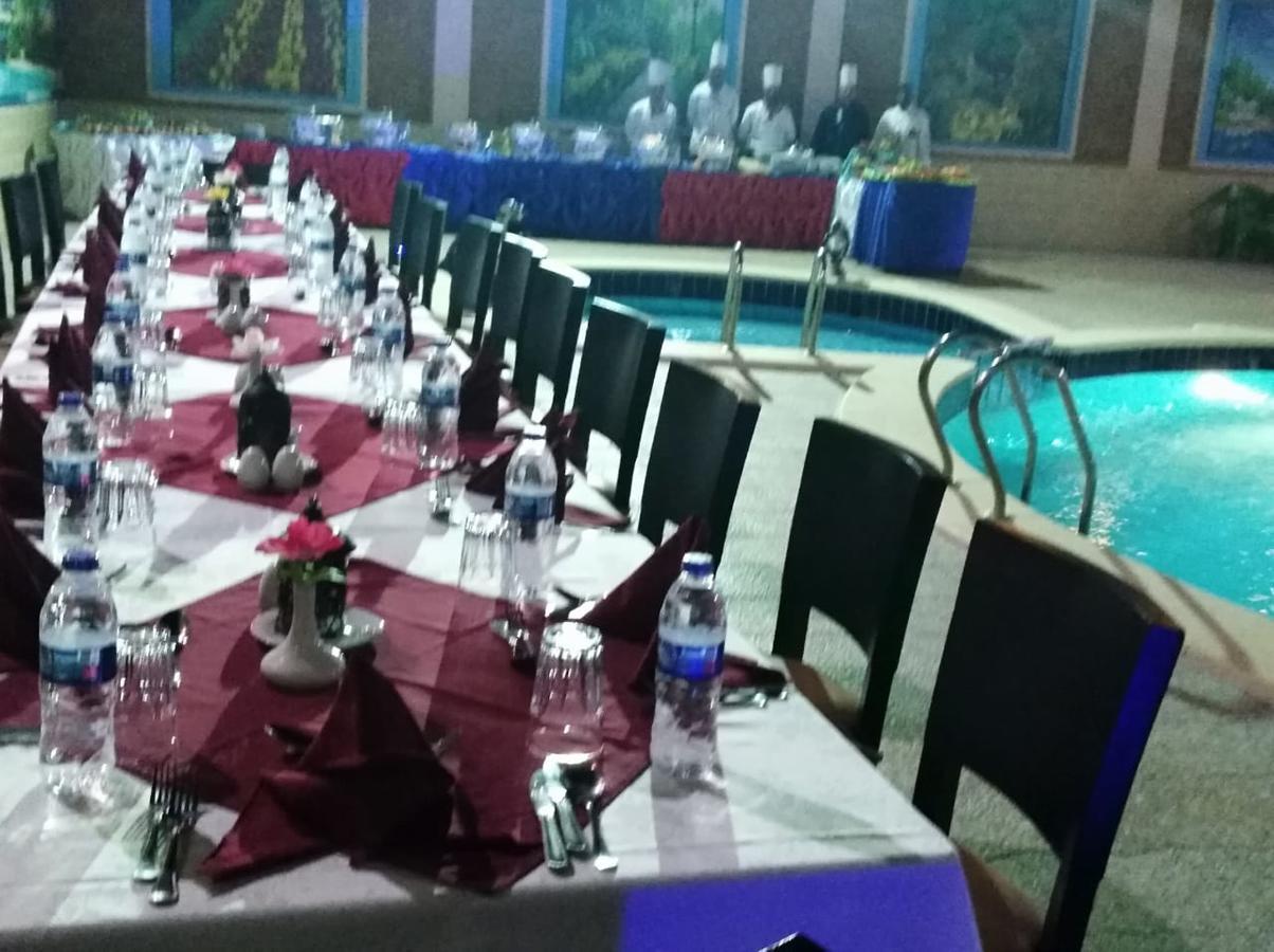 Dolphin Hotel El Qoseir Bagian luar foto
